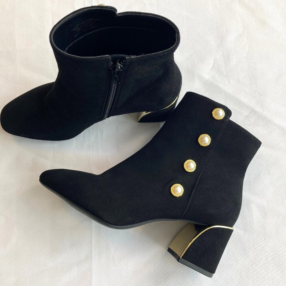 Alex Marie Delphi Suede Pearl Embellished Ankle Boots Women's 6 Black NEW